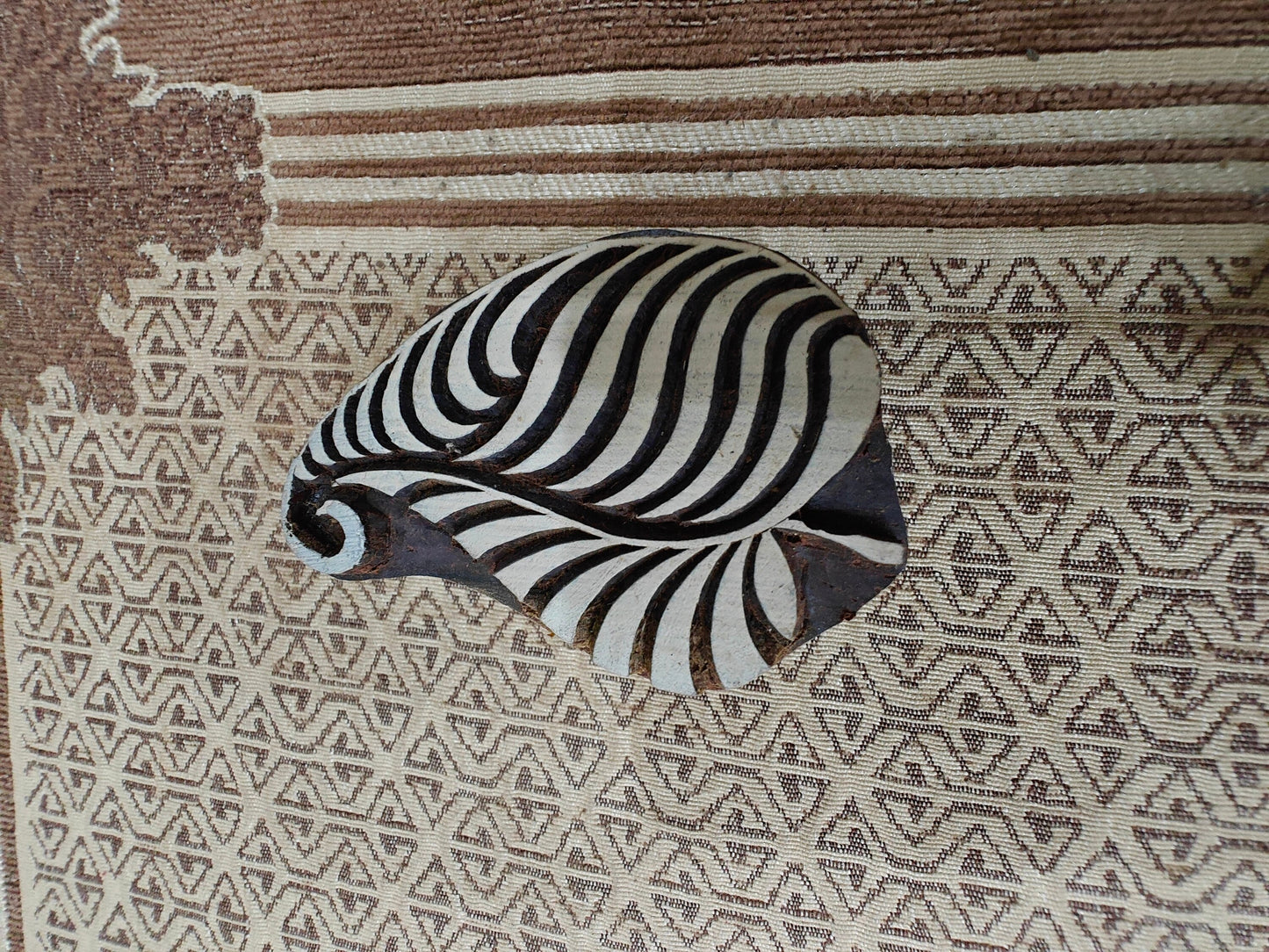 Stripy Paisley pottery stamp ceramic mold scrapbooking tjap batik printing floral carved stamps.