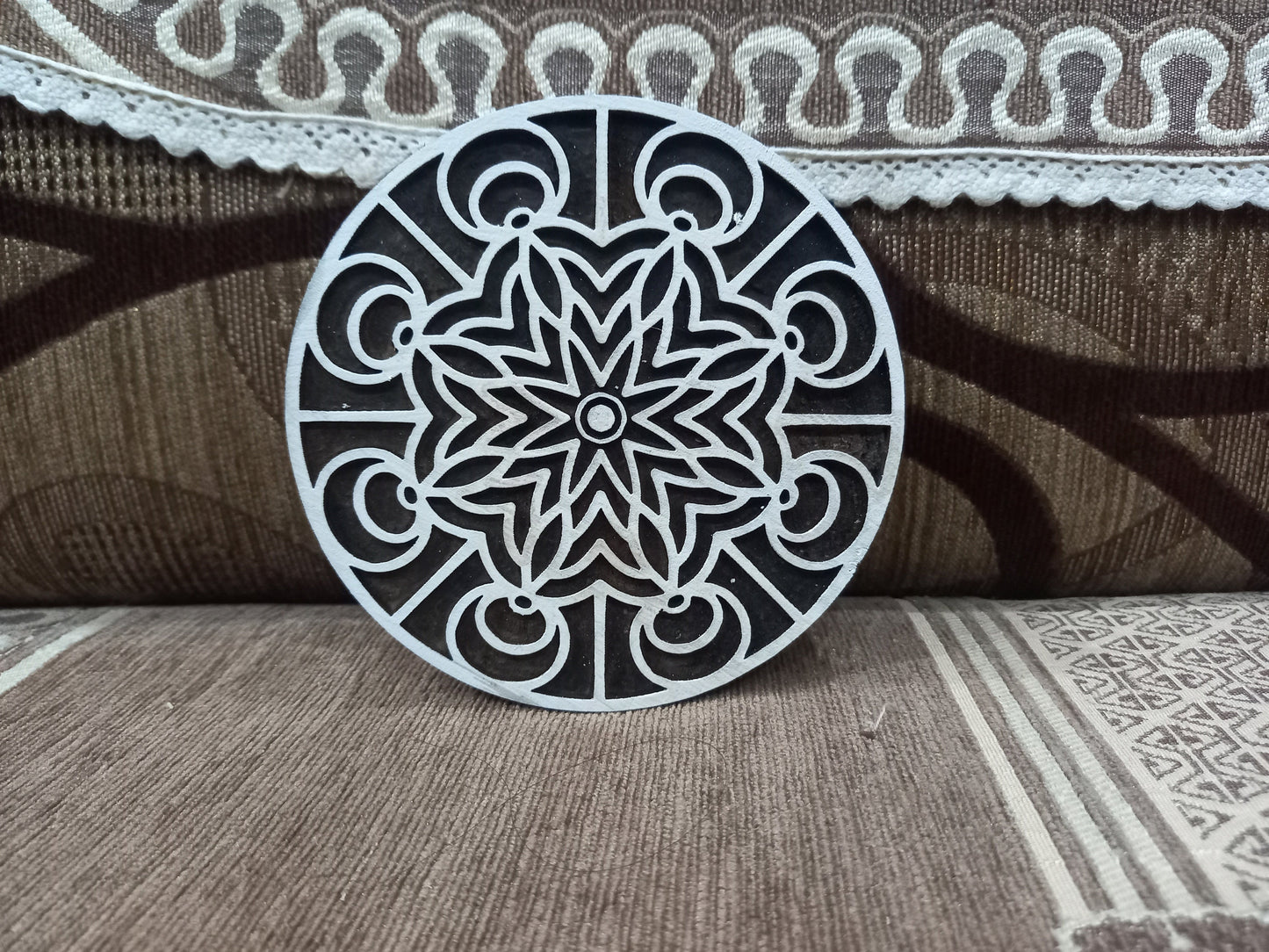 A Curly & Curvy Repeat Pattern Block 013 ,pottery stamp ceramic mould scrapbooking tjap batik printing floral carved stamps.