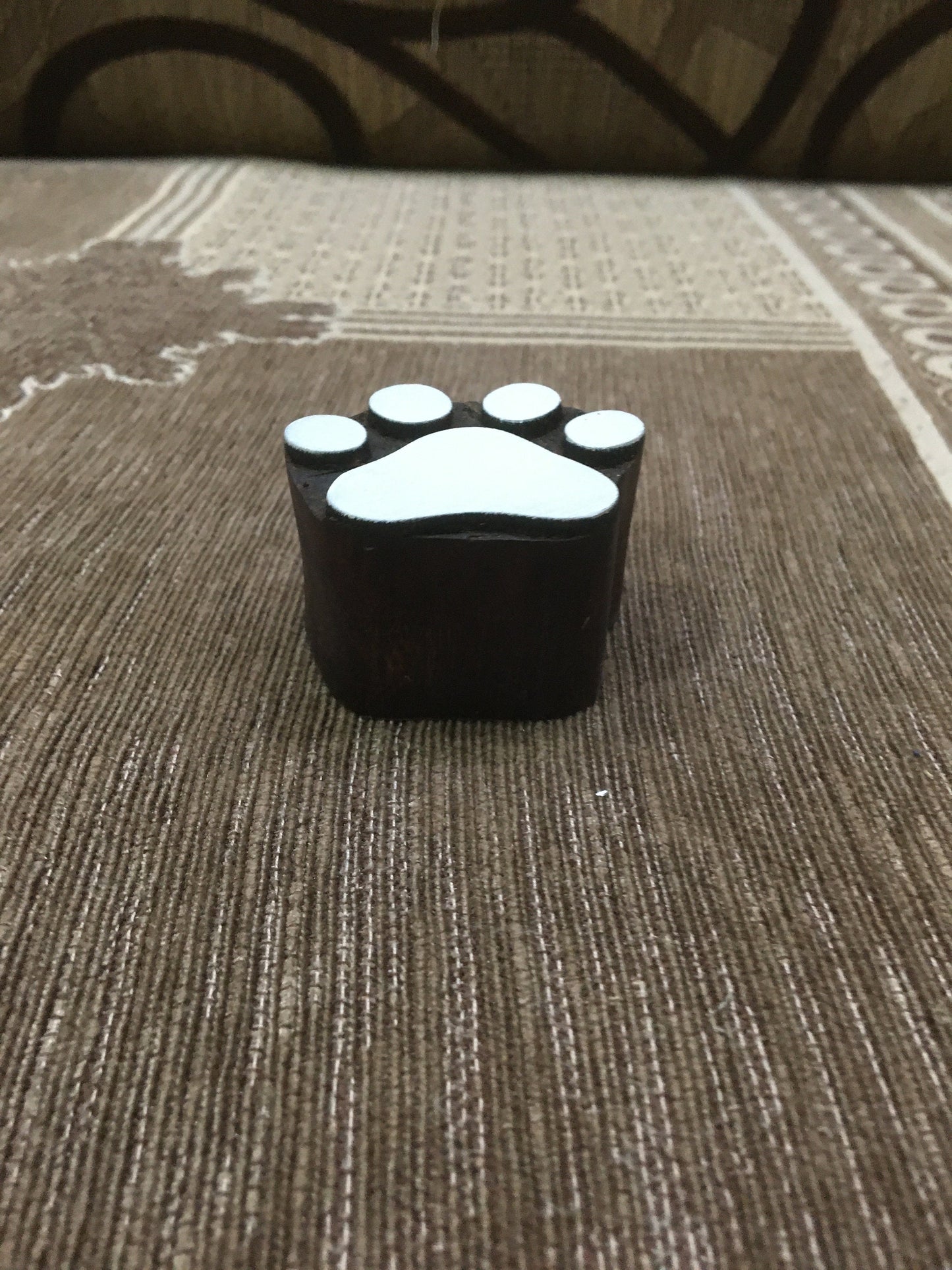 Cat Paw Print, pottery stamp, batik tampoons, pottery stamp ceramic mould scrapbooking tjap batik printing floral carved stamps.