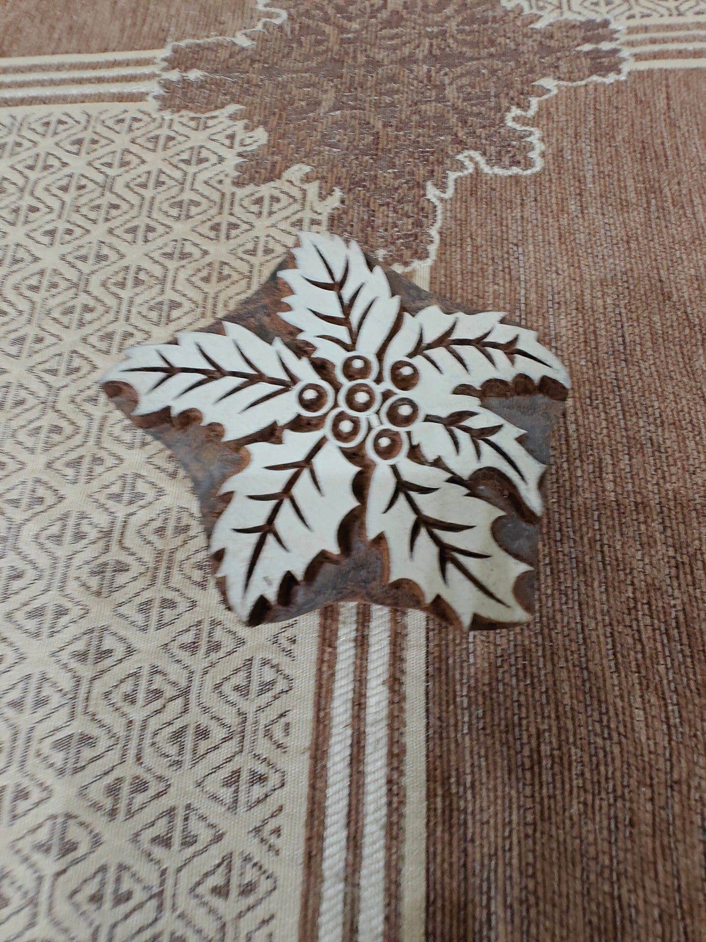 Thorny Leaf pottery stamp ceramic mold scrapbooking tjap batik printing floral carved stamps.