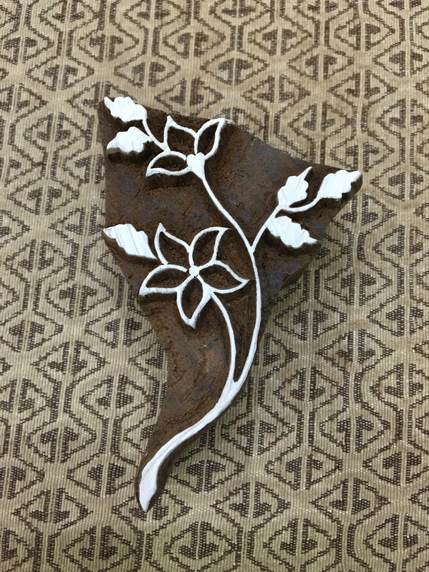curvy leaves, hand carved Indian wood printing block; textile stamp; pottery stamp,