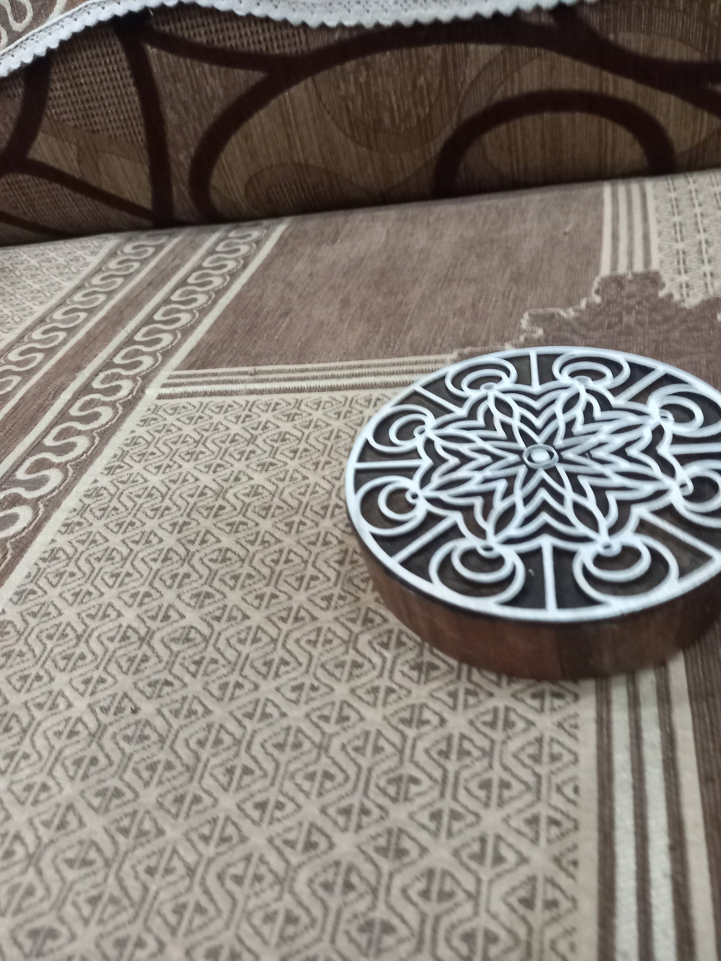 A Curly & Curvy Repeat Pattern Block 013 ,pottery stamp ceramic mould scrapbooking tjap batik printing floral carved stamps.
