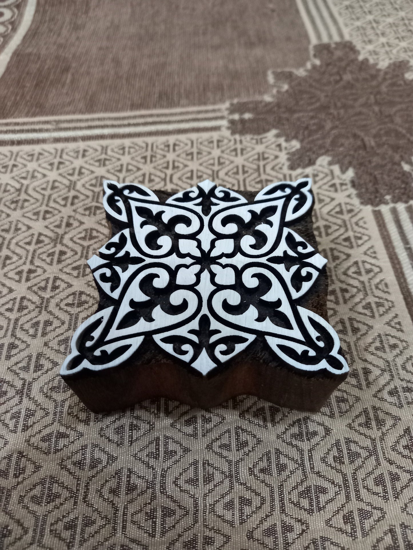 Tile Design 1,pottery stamp ceramic mold scrapbooking tjap batik printing floral carved stamps.