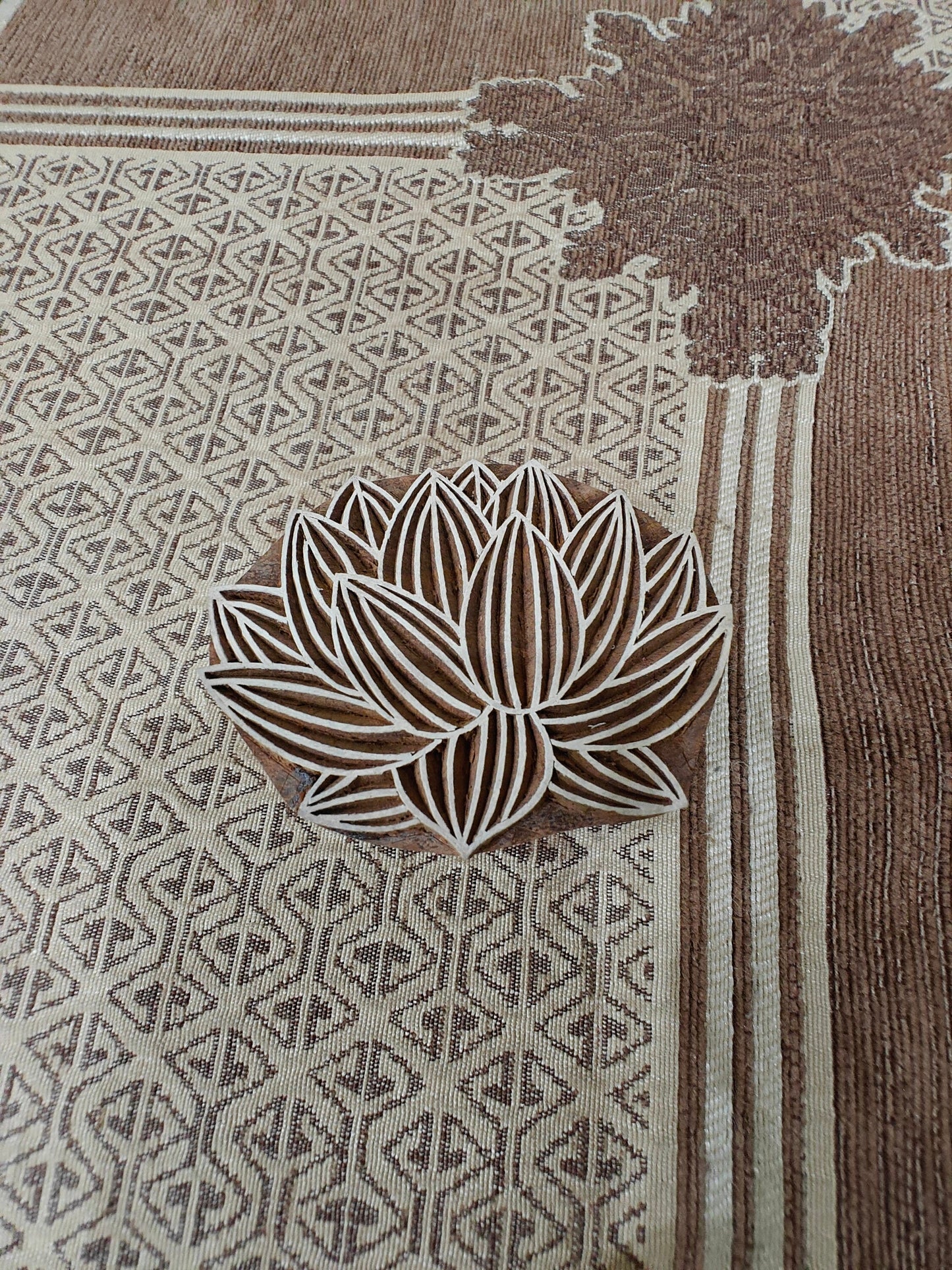 Stripy Lotus pottery stamp ceramic mold scrapbooking tjap batik printing floral carved stamps.